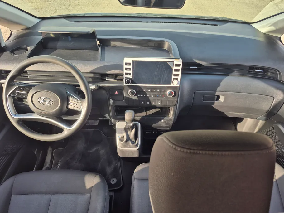 2023 Hyundai Staria Wagon 