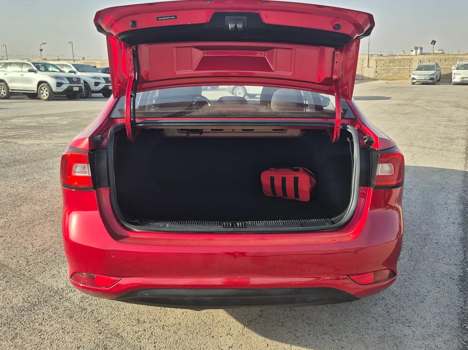 2022 MG 5 COM 