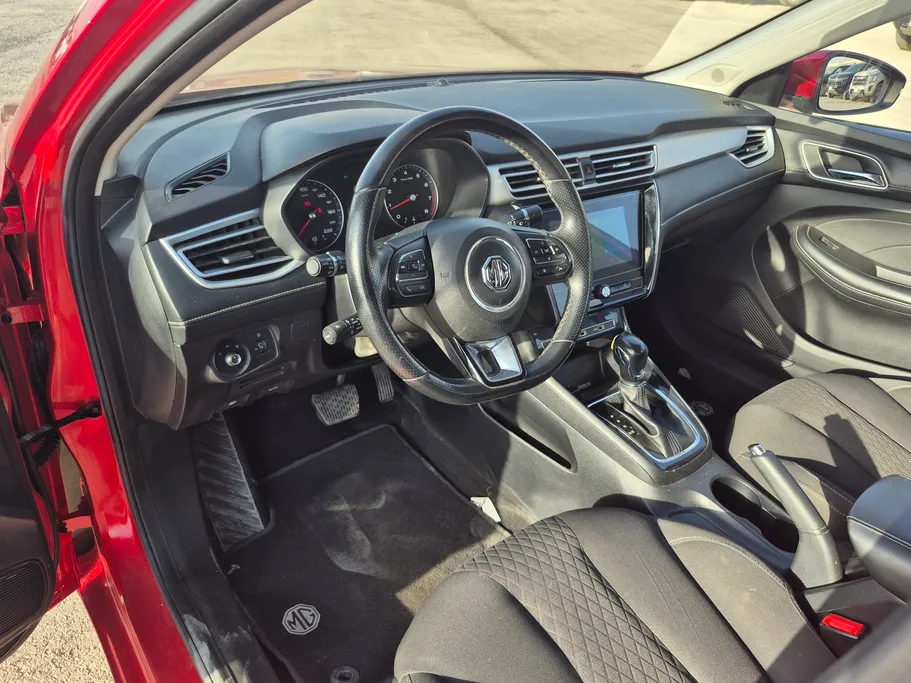 2022 MG 5 COM 