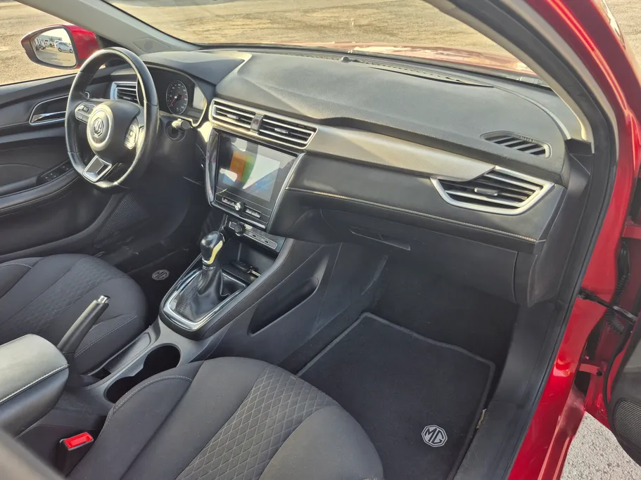 2022 MG 5 COM 