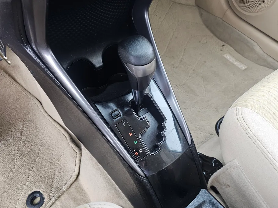 2022 Toyota Yaris  Y 