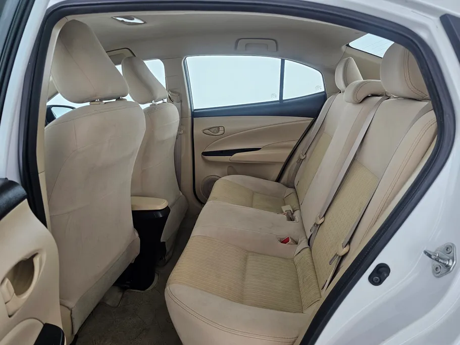2022 Toyota Yaris  Y 