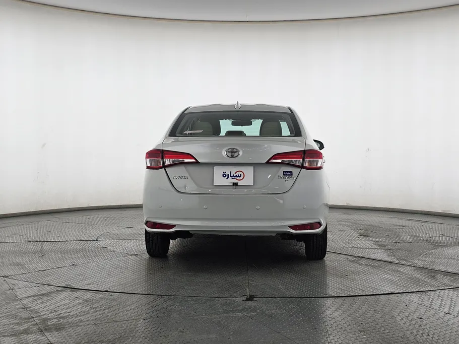 2022 Toyota Yaris  Y 
