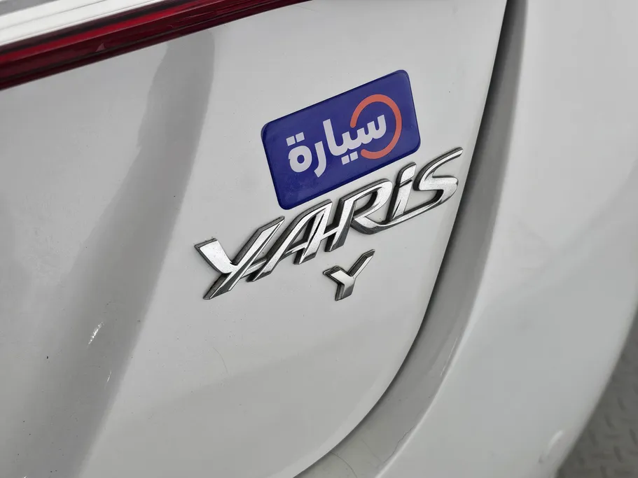 2022 Toyota Yaris  Y 
