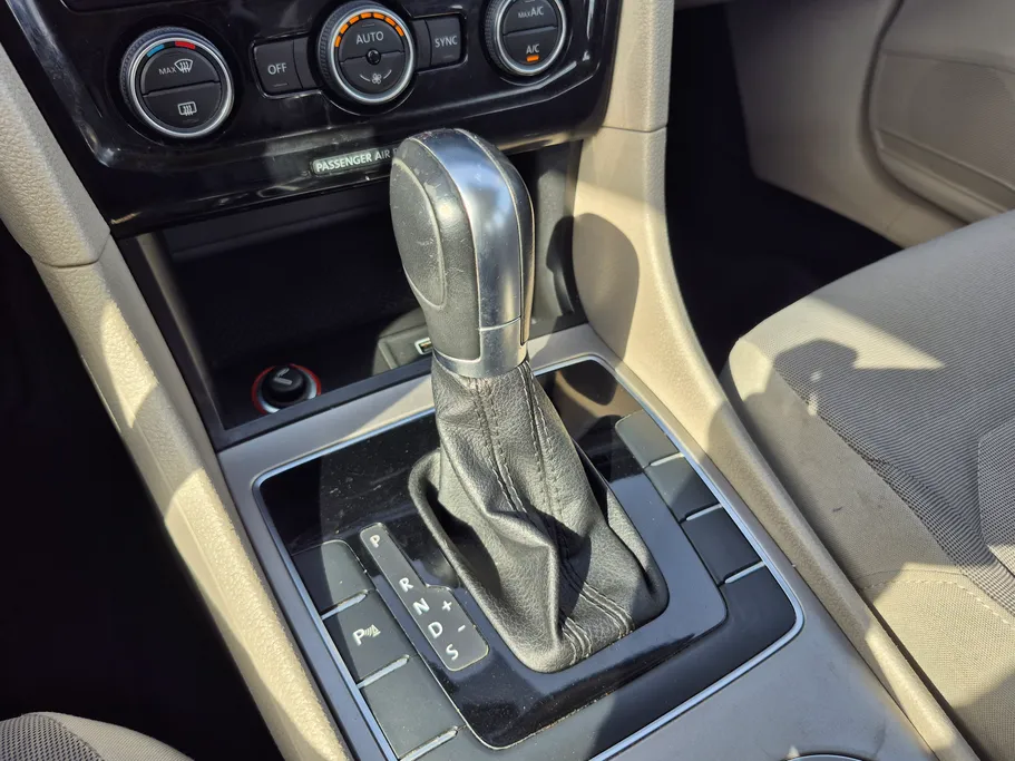 2021 Volkswagen Passat  