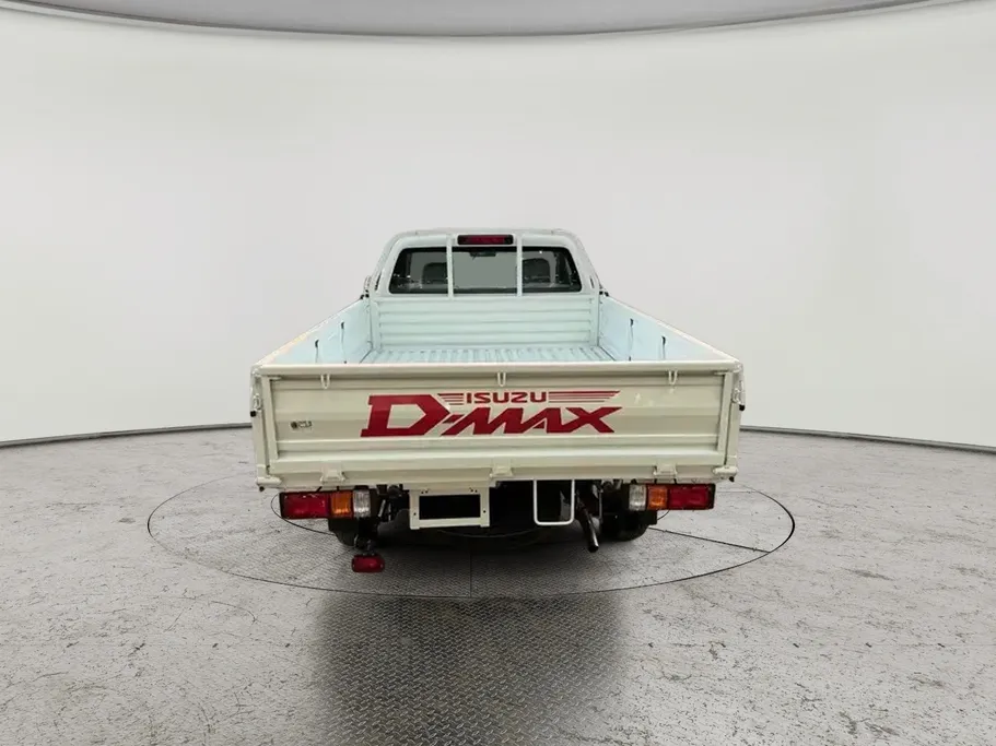 2026 Isuzu D-max Regular Cab أجناب 