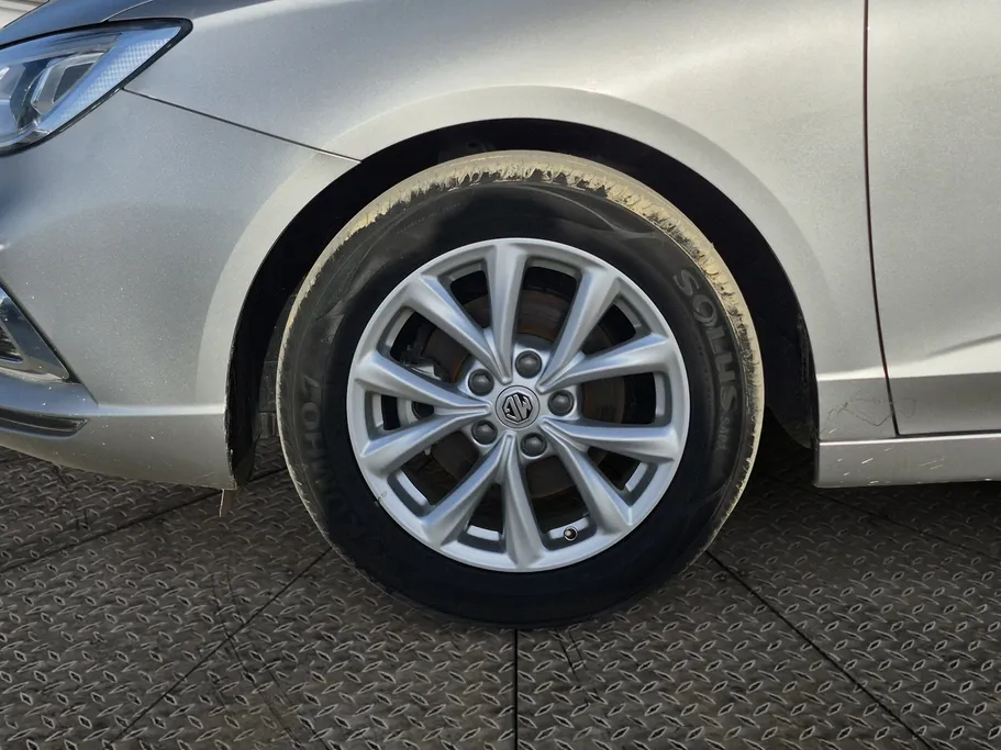 2024 MG 5 STD 
