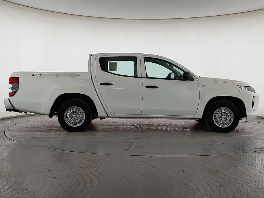 2022 Mitsubishi L200 DC 4x2 