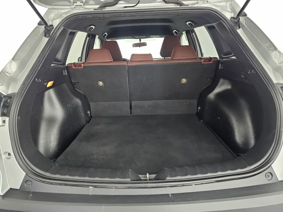2023 Toyota Corolla Cross LE HEV 