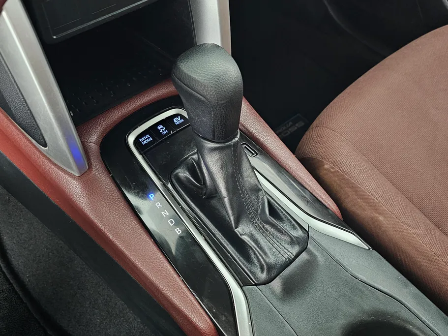 2023 Toyota Corolla Cross LE HEV 