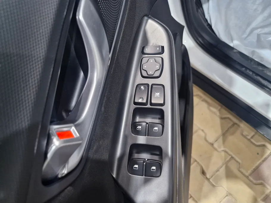 2023 Hyundai Kona SMART 