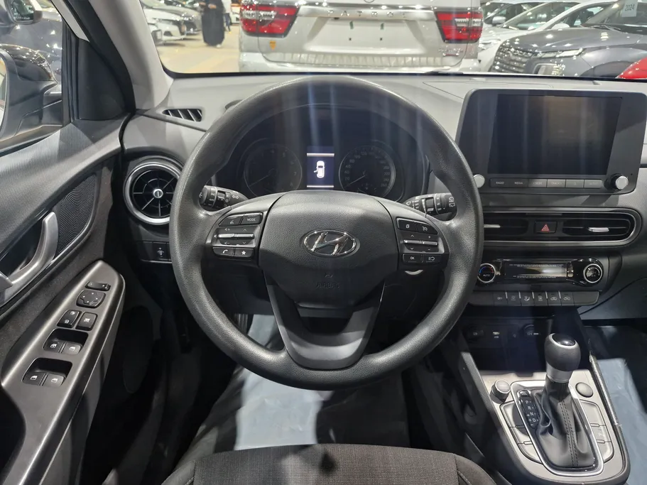 2023 Hyundai Kona SMART 