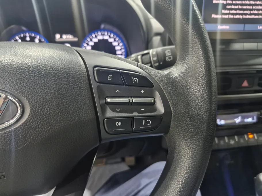 2023 Hyundai Kona SMART 