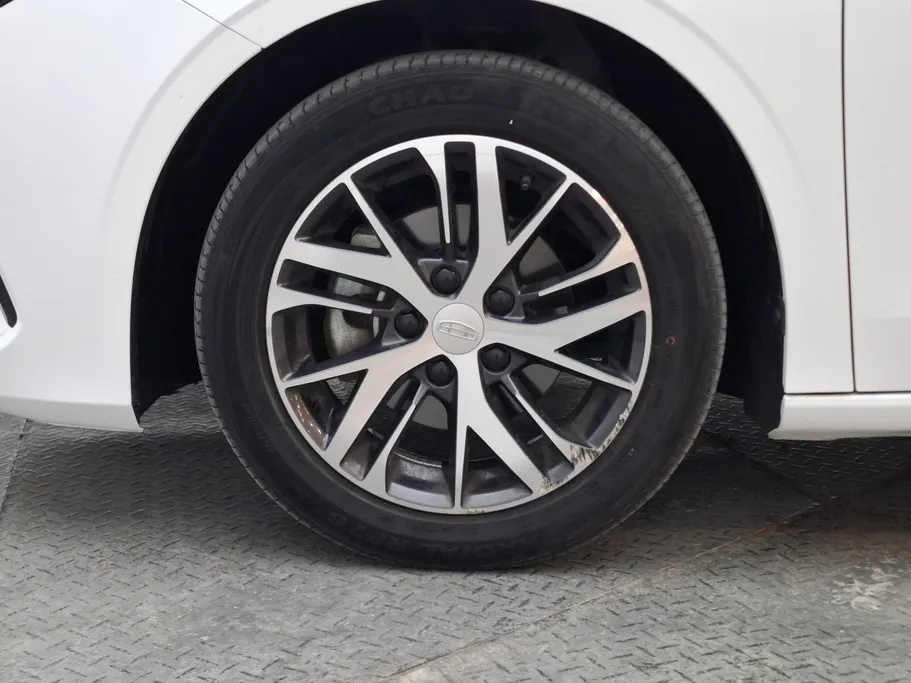 جيلي امجراند GS 2025 
