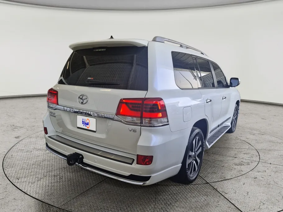 تويوتا لاندكروزر GXR Grand Touring 2019 