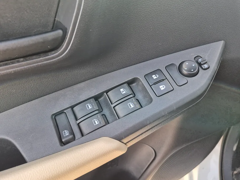 2023 Toyota Yaris  Y 