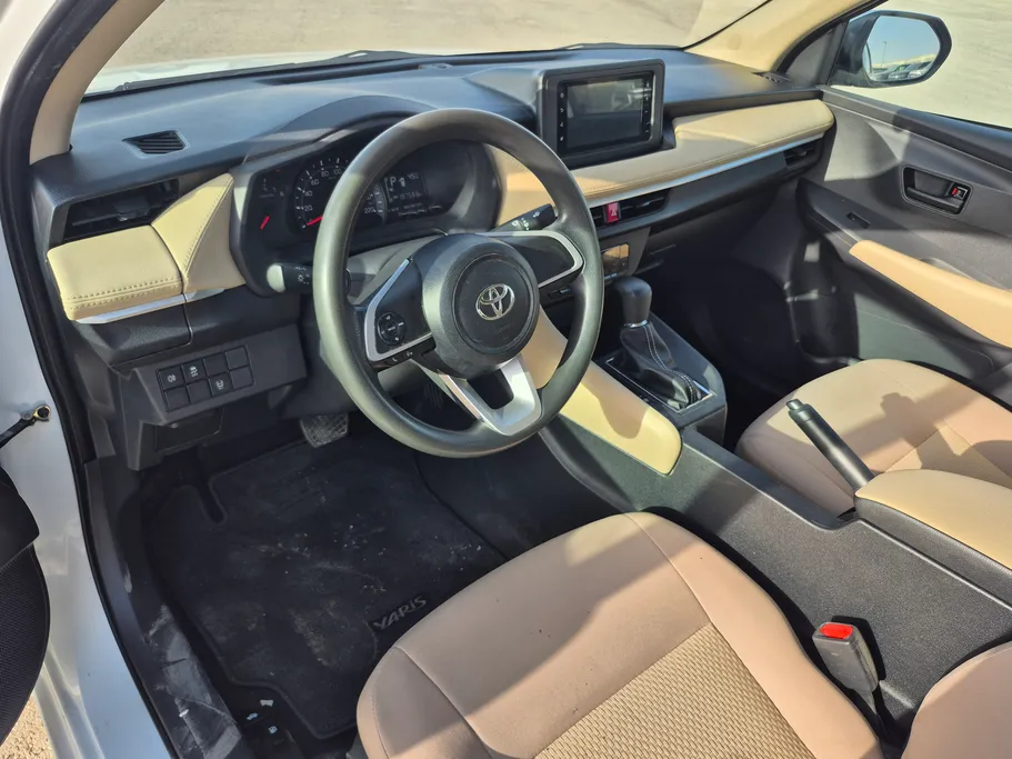 2023 Toyota Yaris  Y 