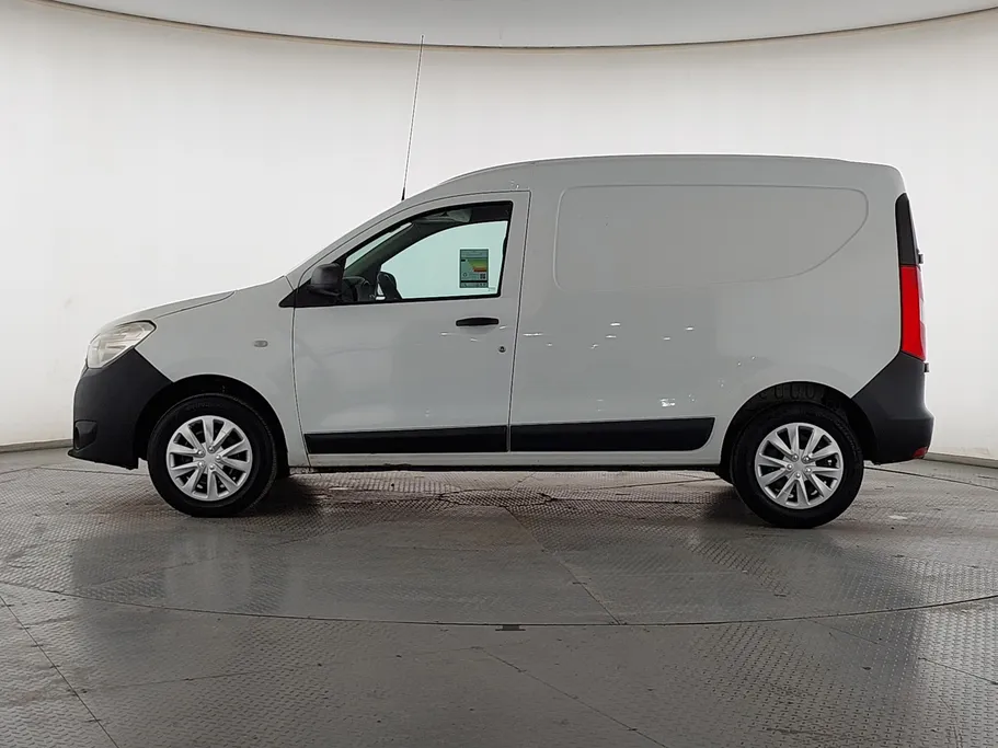 2022 Renault Docker Van بضاعة 