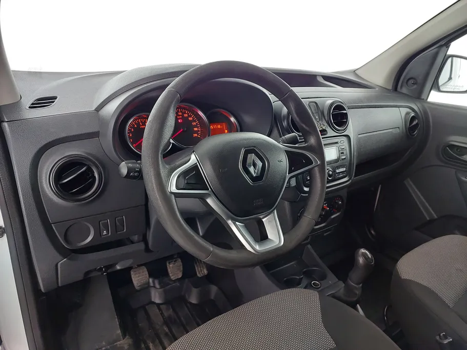2022 Renault Docker Van بضاعة 