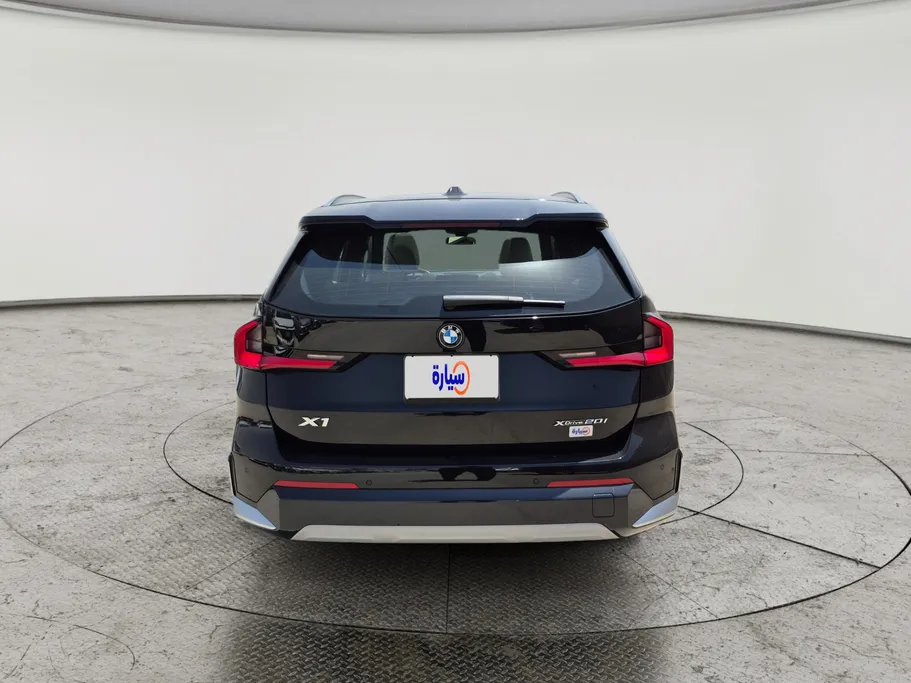 بي ام دبليو الفئة اكس 1 xDrive 20i 2025 