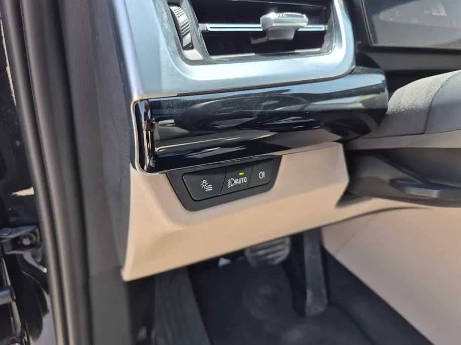 بي ام دبليو الفئة اكس 1 xDrive 20i 2025 