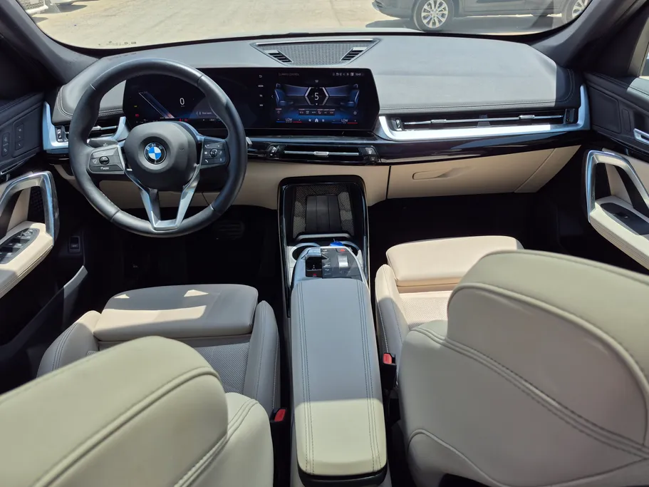 بي ام دبليو الفئة اكس 1 xDrive 20i 2025 