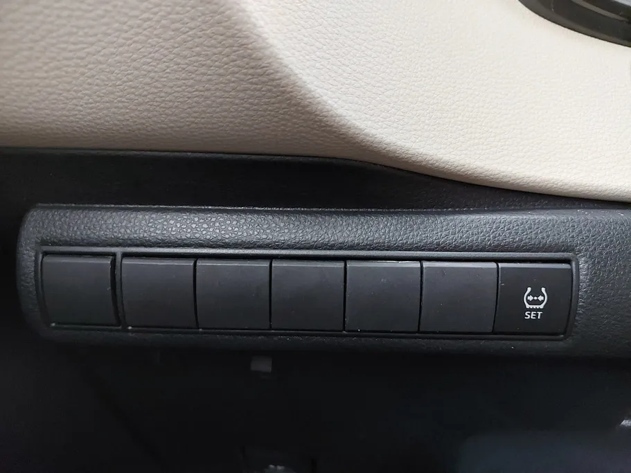 2024 Toyota Corolla XLI 