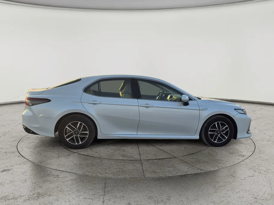 2023 Toyota Camry  LE HEV 