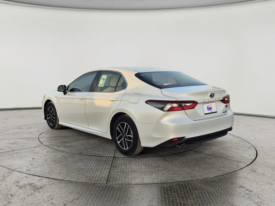 2023 Toyota Camry  LE HEV 