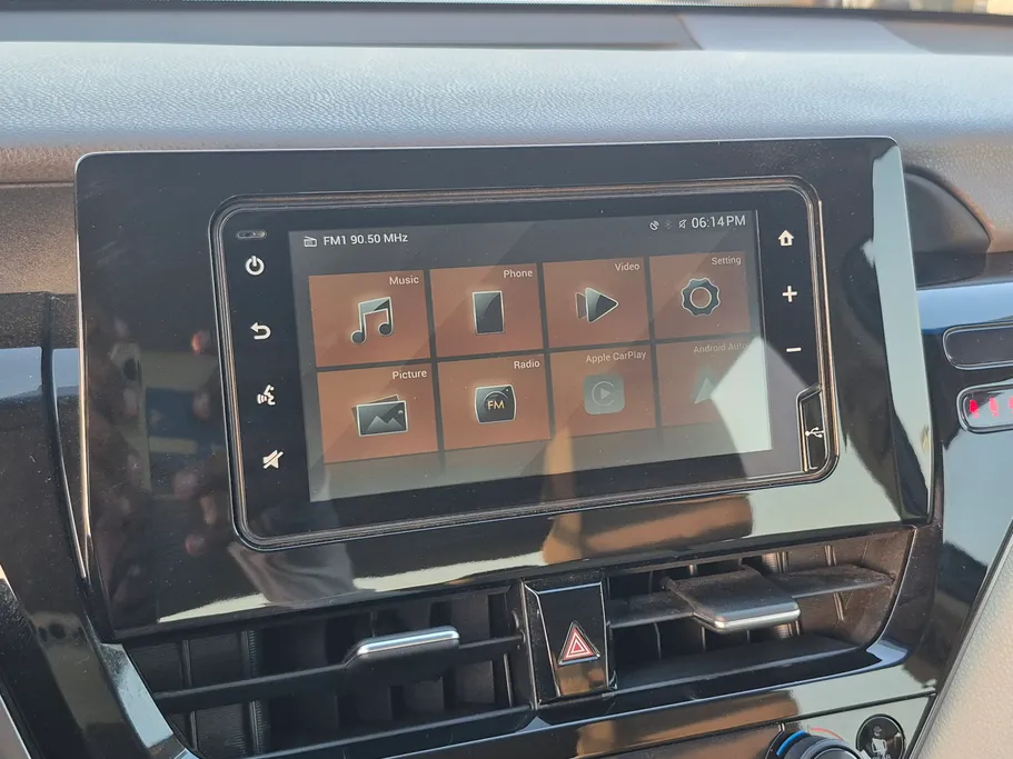 2023 Toyota Camry  LE HEV 