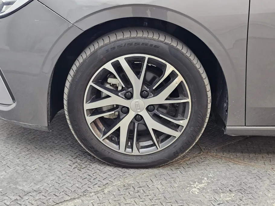 جيلي امجراند GS 2025 