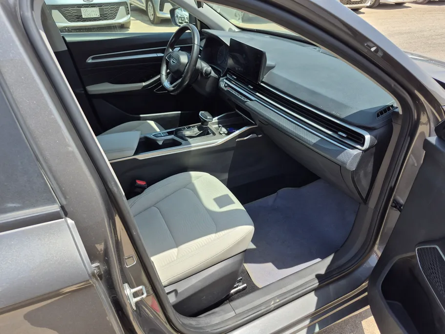 جيلي امجراند GS 2025 