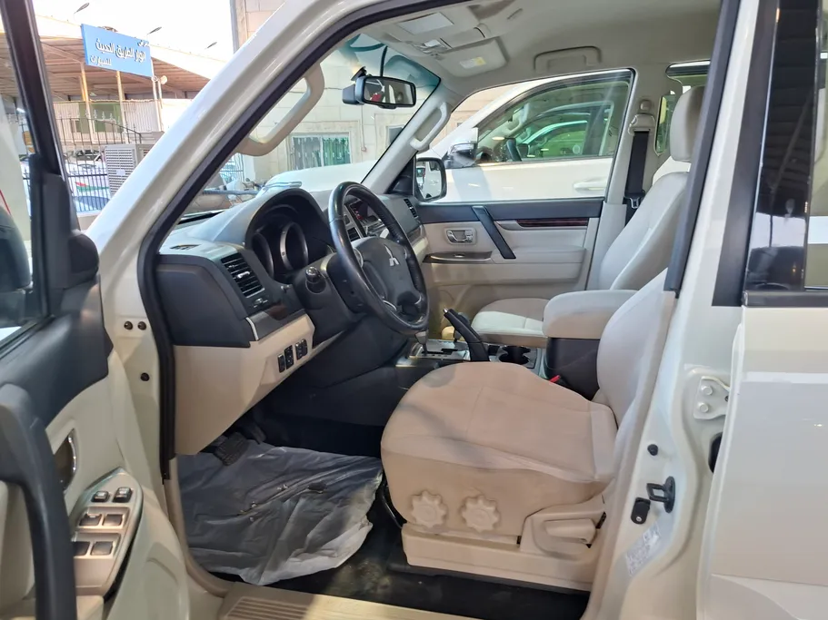ميتسوبيشي باجيرو GLS 5Doors 2022 