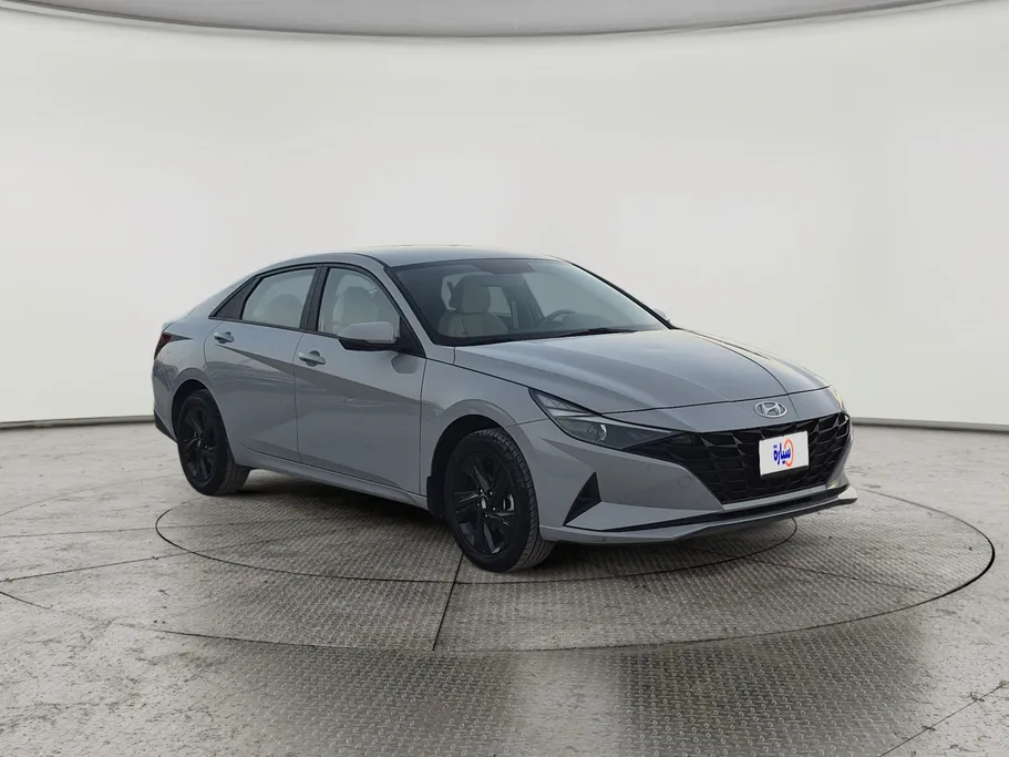 2023 Hyundai Elantra Smart 