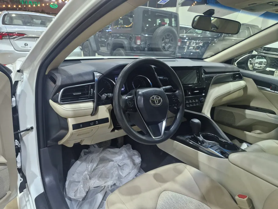2023 Toyota Camry  LE 