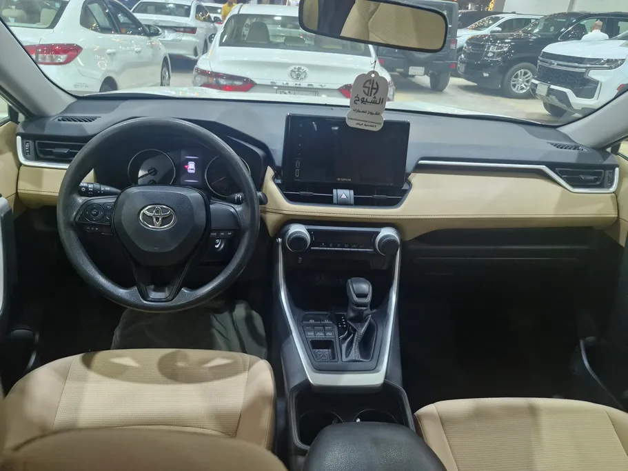 تويوتا راف فور LE 2019 