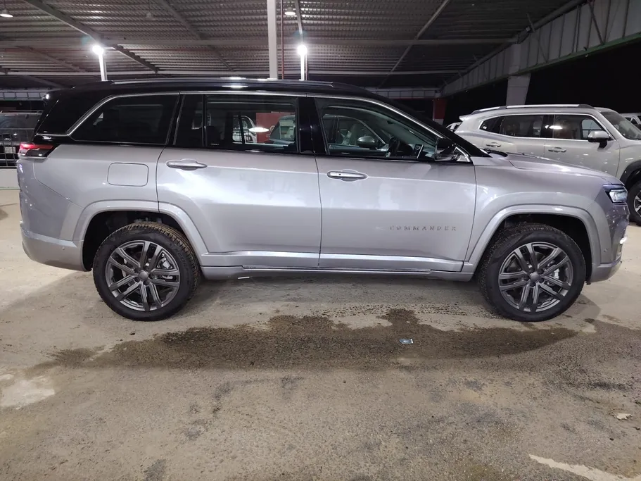 2026 Jeep Commander Limited Plus 