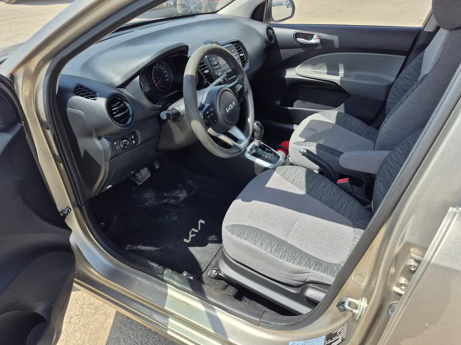 2022 Kia Pegas LX 