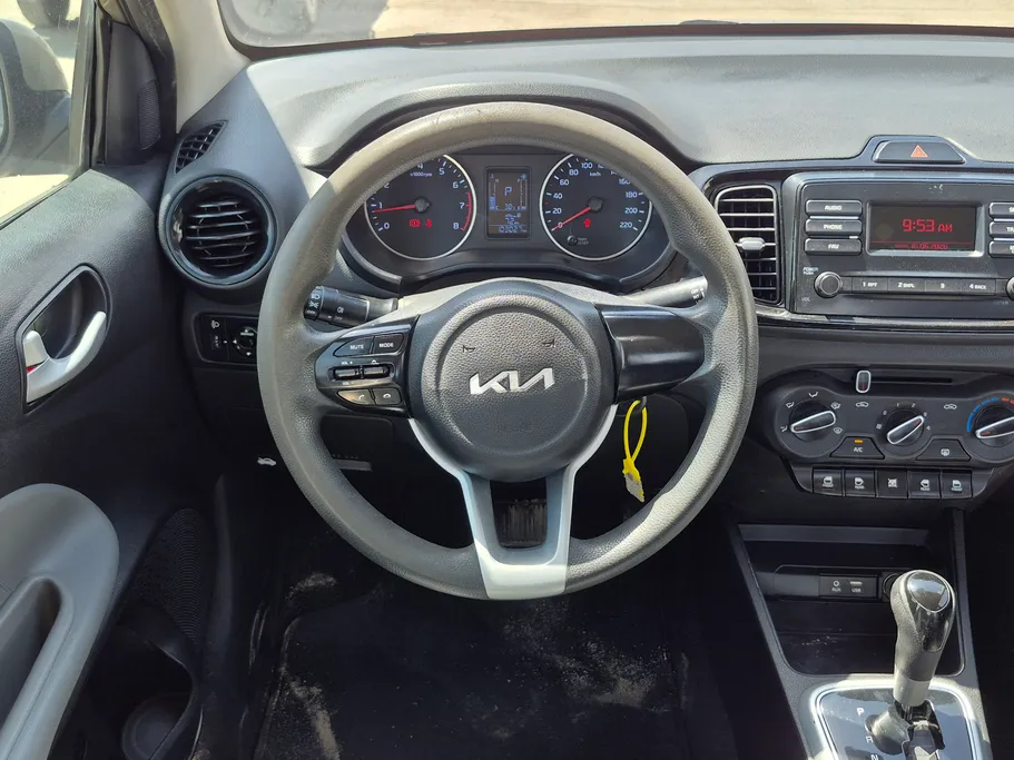 2022 Kia Pegas LX 