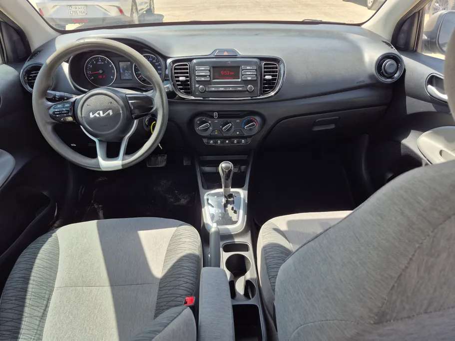 2022 Kia Pegas LX 