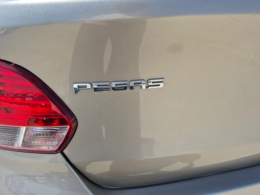 2022 Kia Pegas LX 
