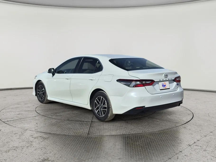 2023 Toyota Camry  LE 