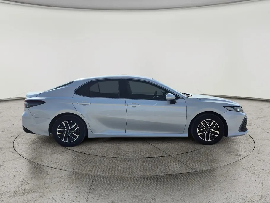 2023 Toyota Camry  LE 