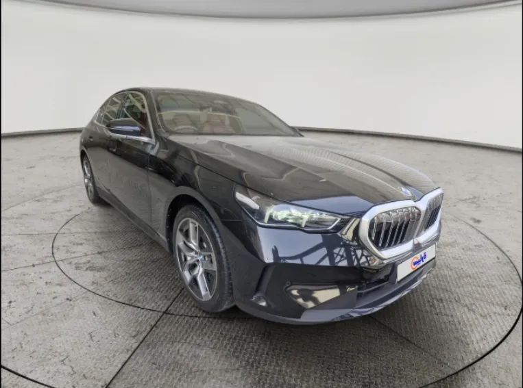 2024 BMW 5 Series 520i 