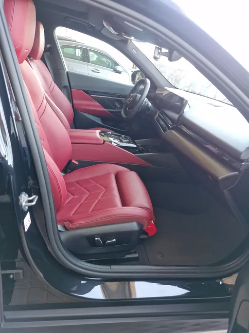 2024 BMW 5 Series 520i 