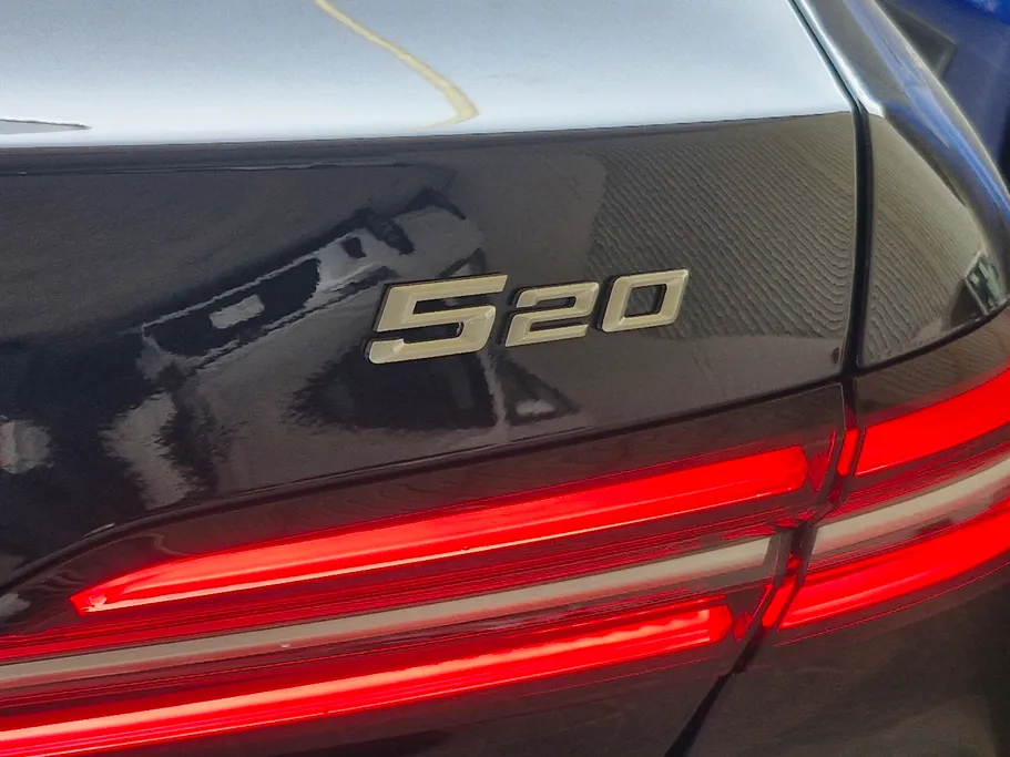 2024 BMW 5 Series 520i 