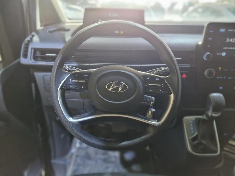 2022 Hyundai Staria Van 