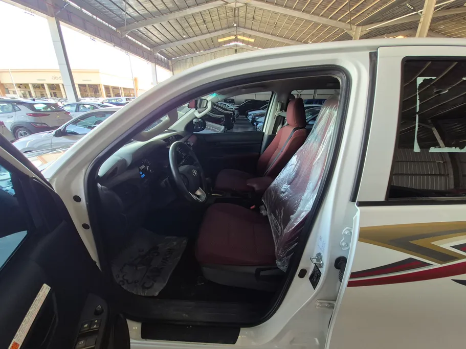 تويوتا هايلكس Double Cab 2025 