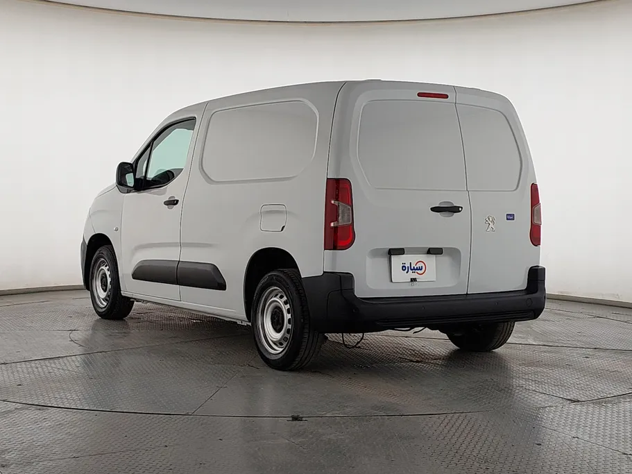 بيجو بارتنر Short van 2023 