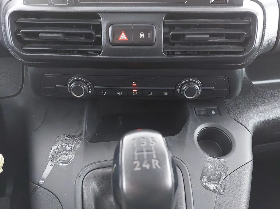 بيجو بارتنر Short van 2023 